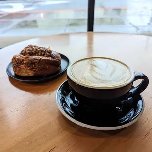 Bourbon cream latte and Ham and cheese croissant