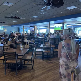 Dining and bar area.