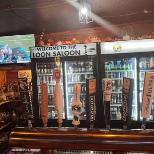 Fantastic tab beer selection and wide range of micro brew and domestic and import beer.