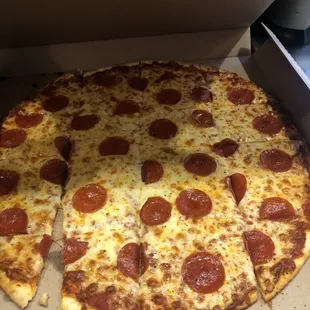 Pepperoni 18in