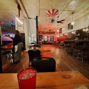 sushi and sashimi, interior
