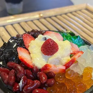 Dessert đá bào thập cẩm thái cây
