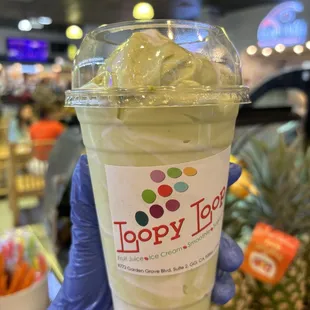 Avocado coconut smoothie