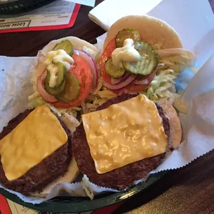 This-was-$2!?!!!!!!  Eat your heart out Bar Louie AND Burgatory!!