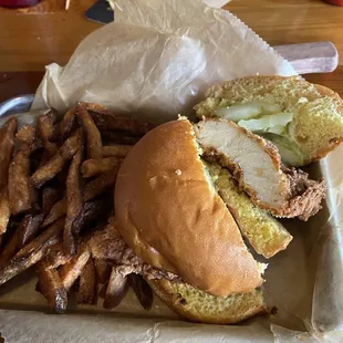 The Chic-fil-loosey was excellent, large, crunchy and juicy.