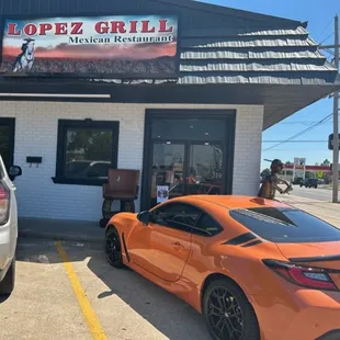 El Tigre back @ Lopez Grill