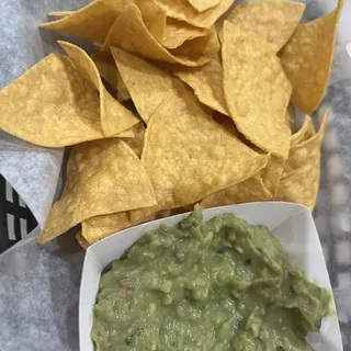 Chips & Guacamole
