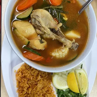 Caldo de Pollo