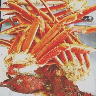 SNOW CRAB LEGS