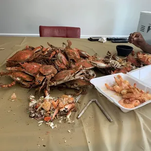 XL Crabs &amp; 1 lb huge shrimp!