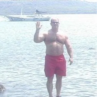 Chris R.