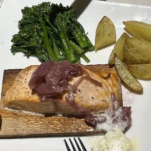 cedar plank salmon