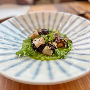 Nathan Matkowsky, May 2023 - Stuffed Morels, sweetbreads, English peas, summer truffle