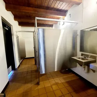 Women&apos;s Restroom