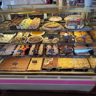 Bars, Eclairs, Petit Fours and more
