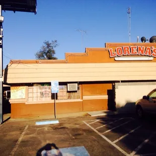 Didn't like canned chicken tacos and creamy white beans . The tortilla chip bean dip was better . Bad all bad.