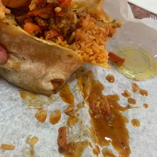 Mar Y Tierra Burrito