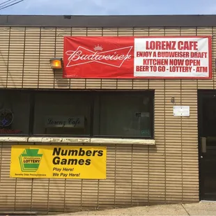 Check out their week night food specials... One of the best bargain spots for food and drink in the Western section of Pittsburgh.