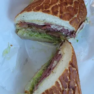 Pastrami on Dutch