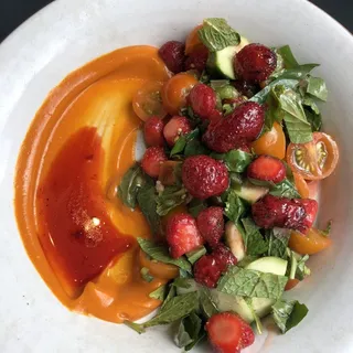 Grilled Strawberry Salad