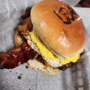 Lori's American Grille