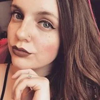Rikki C.