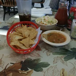 Free chips and salsa ...yumm