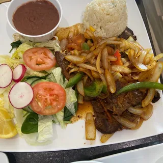 Bistec Encebollado