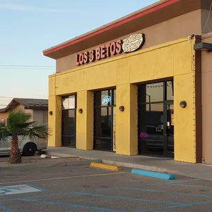 Am I right looks like a garage!!!