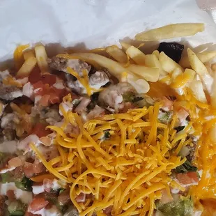 Patatas fritas de carne (Carne asade fries)