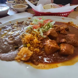 a plate of mexican food