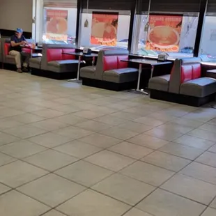 the inside of a fast food restaurant