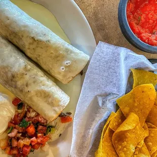 Los Agave&apos;s Steak Burrito with Chips and Salsa