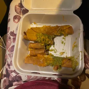 Cold rolled tacos with very very little guacamole sauce received over 30 min after they were prepared. Unable to finish these.