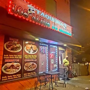  the outside of a restaurant