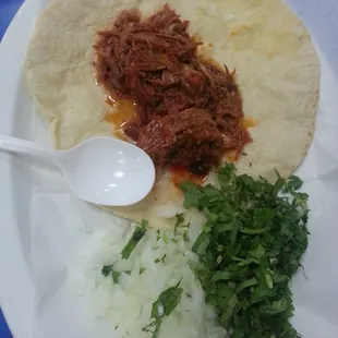 El cabrito taco (young goat)