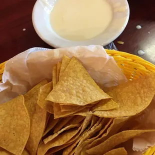 Queso Dip con Chips