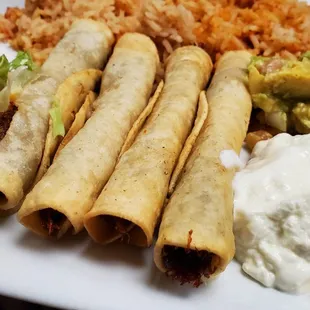 a plate of mexican food