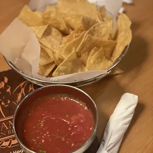 Chips &amp; salsa
