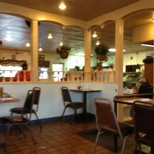 sushi and sashimi, interior