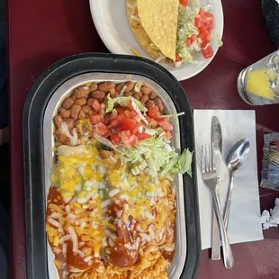 a plate of mexican food