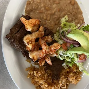 Ranchera asada con camarones ala plancha