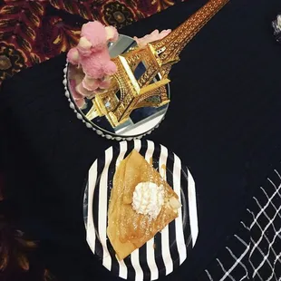 Bringing Paris theme party to life with crepes