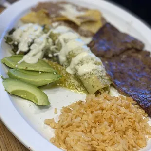 a plate of mexican food
