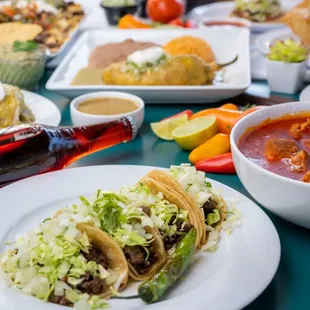 Los Arbolitos Items