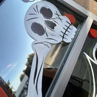 Nice painting on doors for Halloween