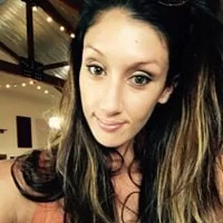 Rachelle R.