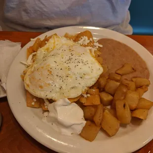 Chiliqulas plate, different than usual chiliqulas.