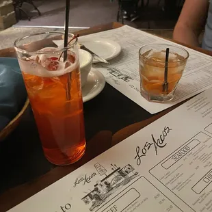 Slow gin fizz and a old fashioned