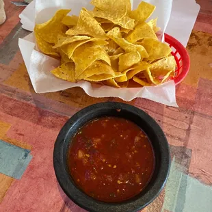 Chips are fresh and salsa fresh very delicious.